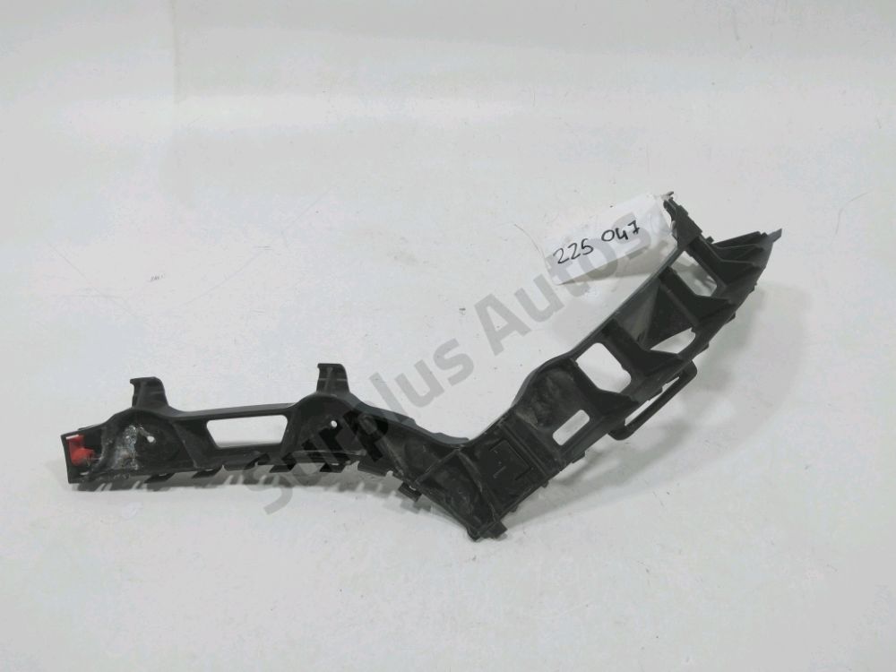 Support droit de pare-choc arrière