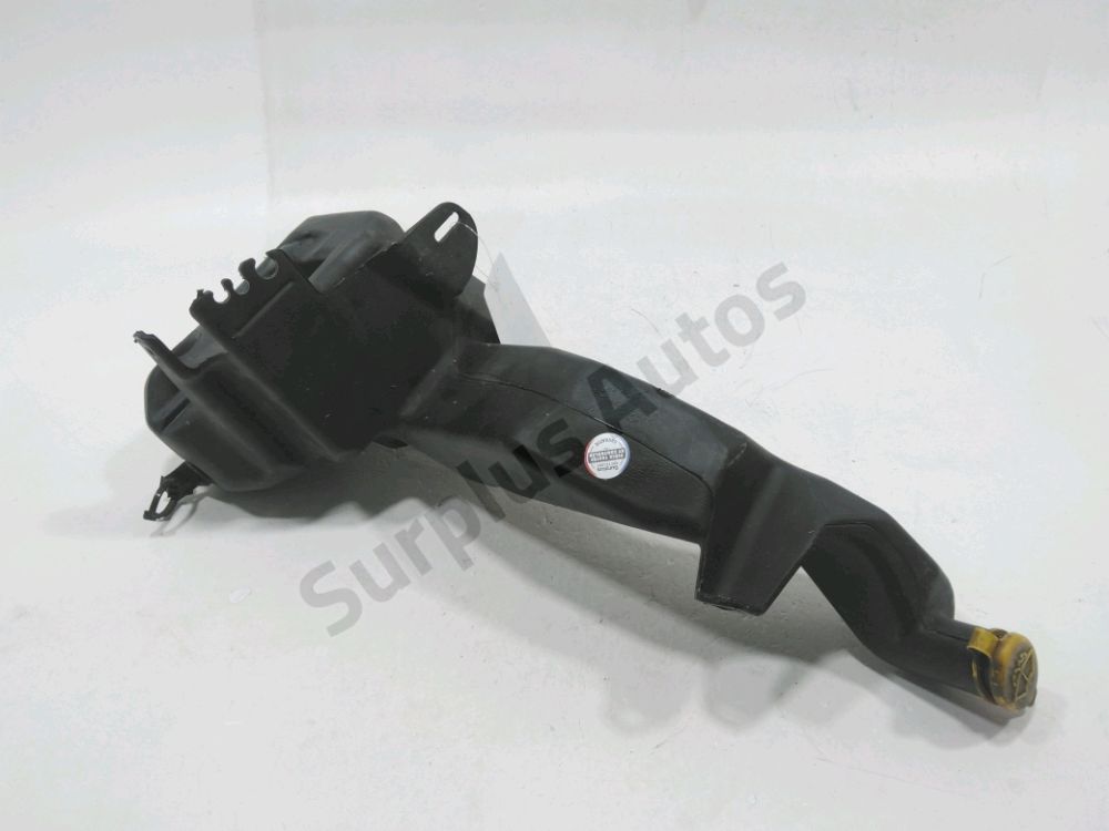 Réservoir de lave glace avant