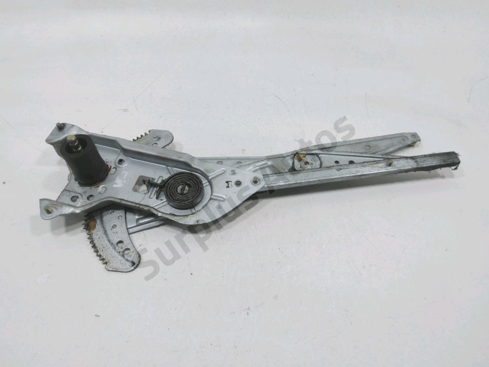 Leve-vitre manuel avant droit