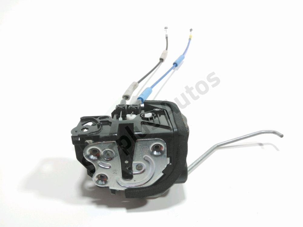 Serrure de porte avant droite