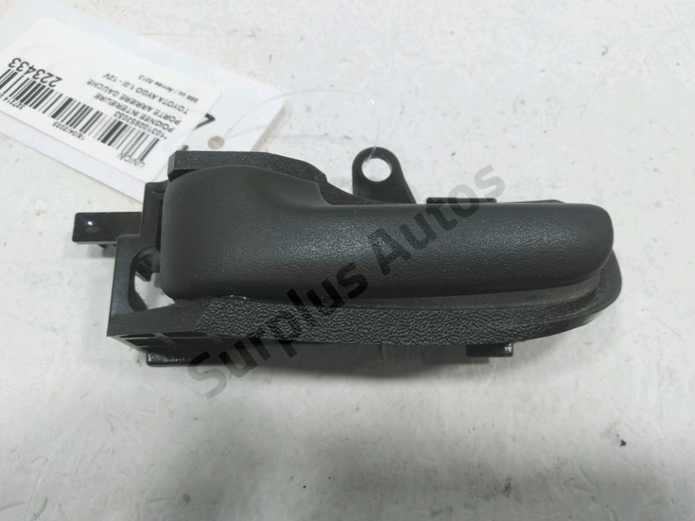 Poignee interieure porte arriere gauche