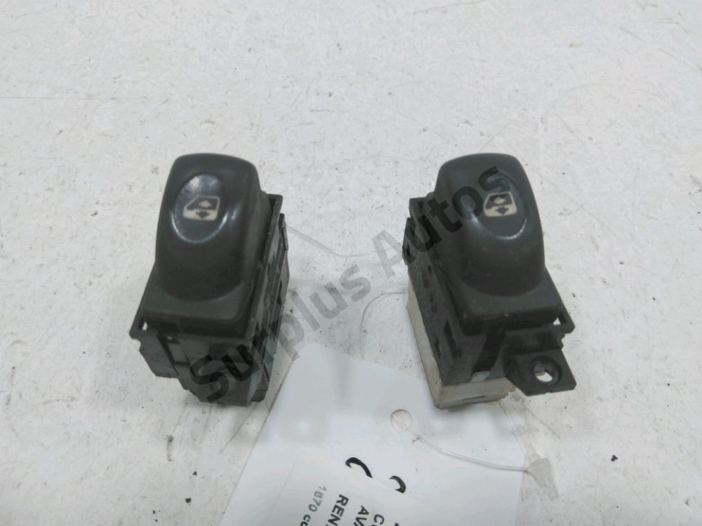 Commande lève-vitre avant gauche