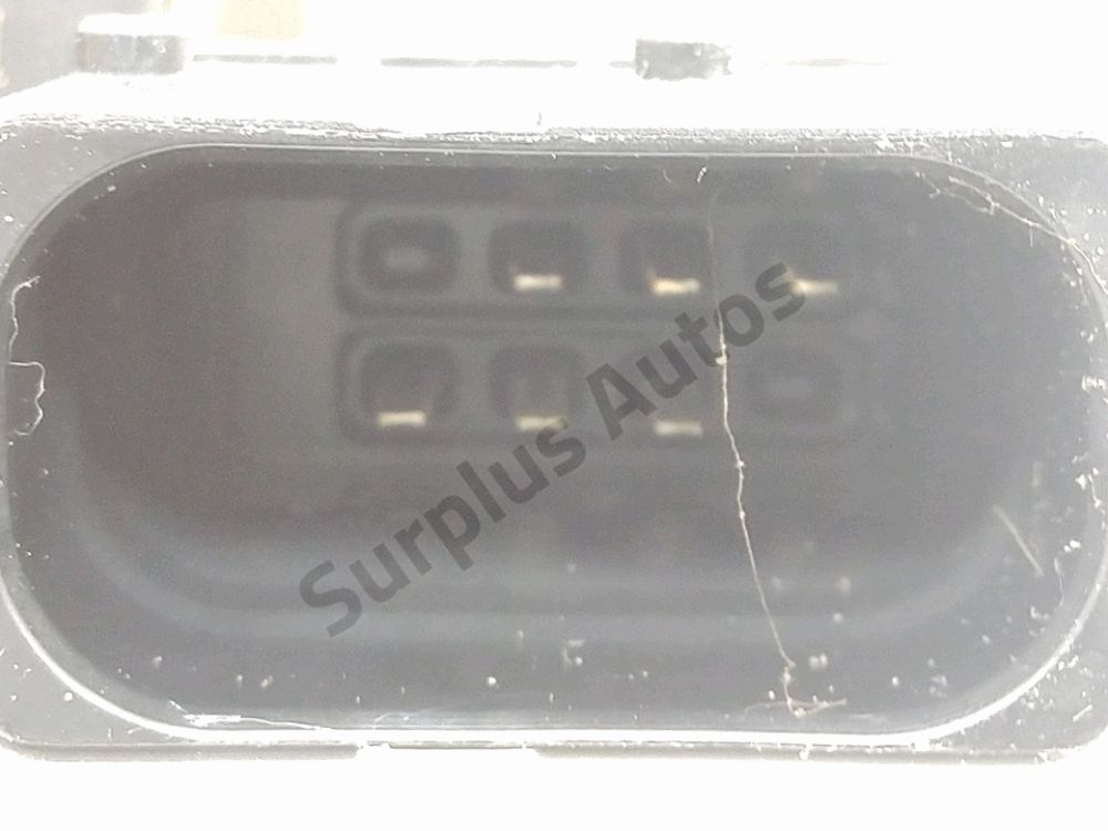 Serrure de porte avant droite