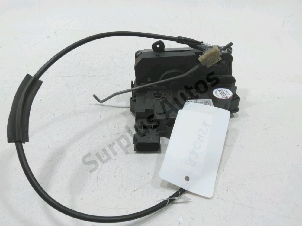 Serrure de porte avant gauche