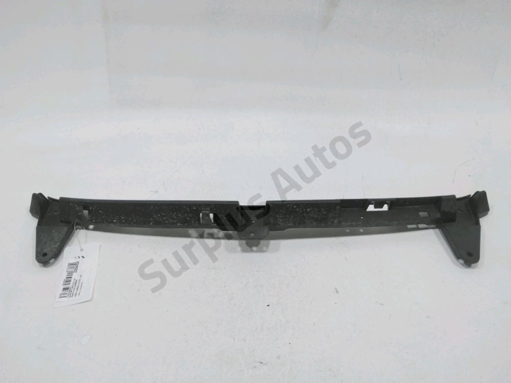 Support central de pare-choc arrière