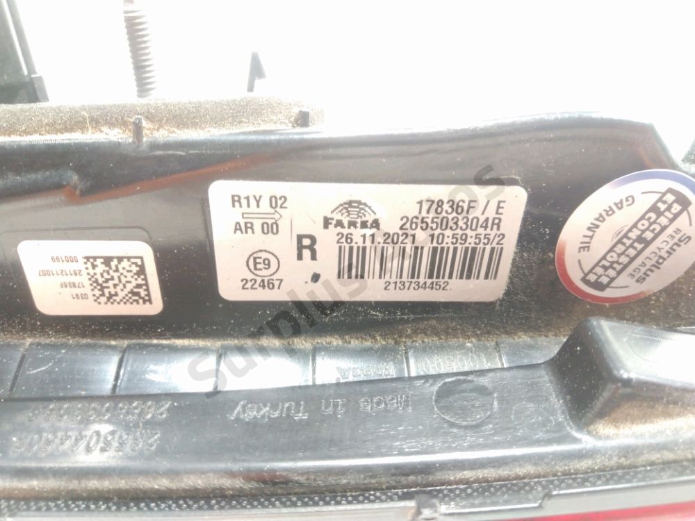 Feu arrière intérieur droit