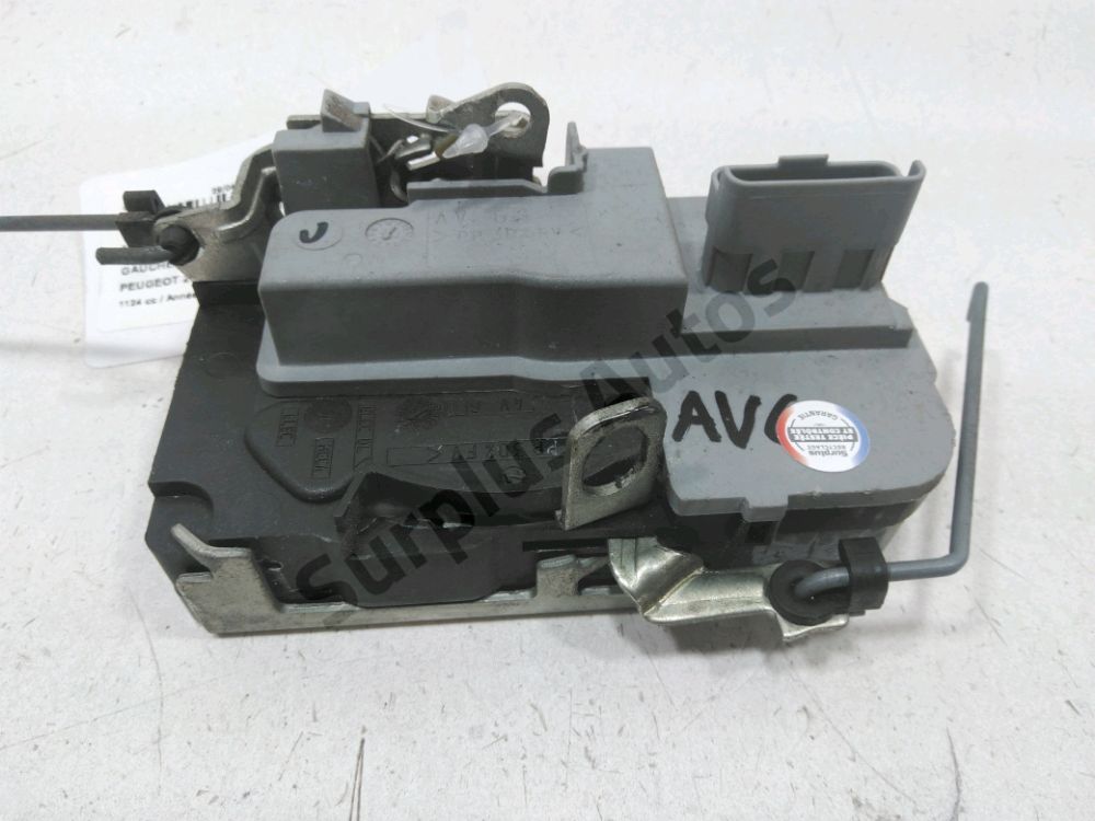 Serrure de porte avant gauche