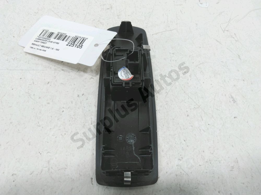 Commande lève-vitre avant droit