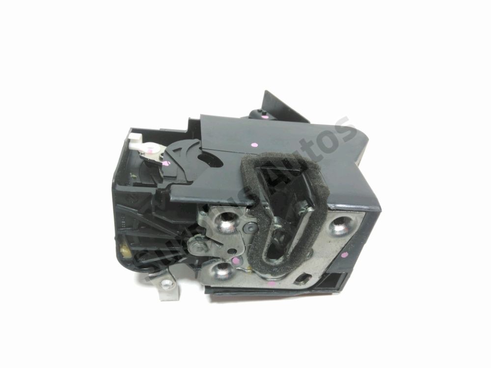 Serrure de porte avant droite