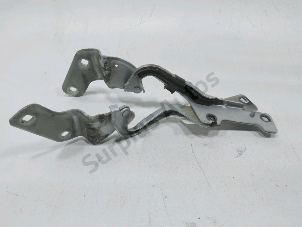 Jeu de charnières de capot