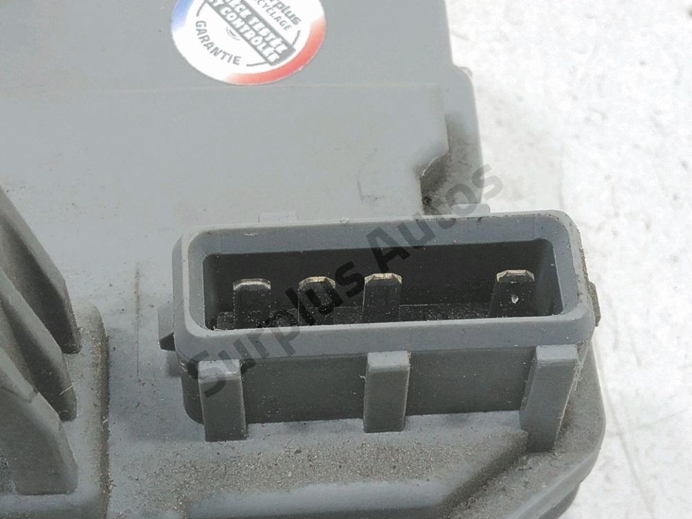 Serrure de porte arrière droite