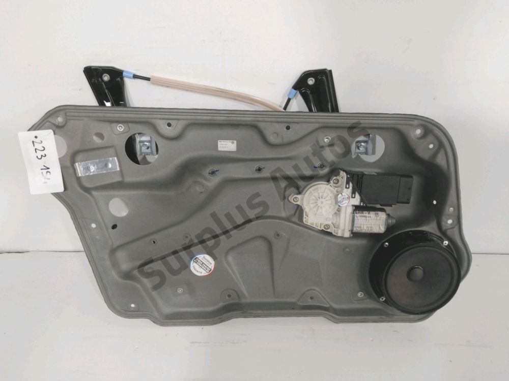 Lève-vitre électrique avant gauche