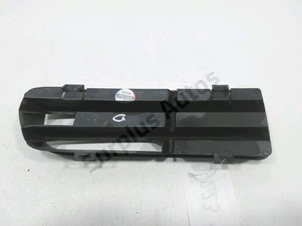 Grille de calandre gauche