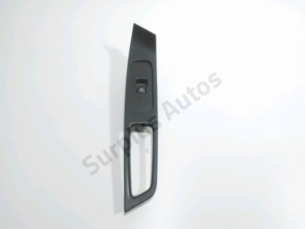 Commande lève-vitre avant droit