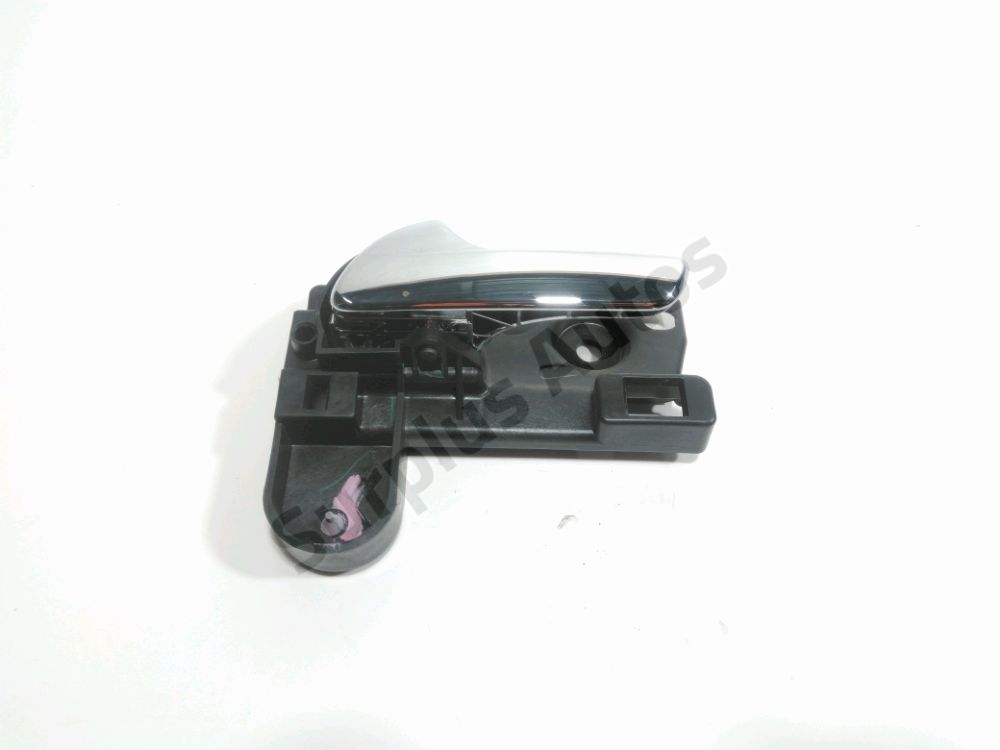 Poignée intérieure porte arrière gauche