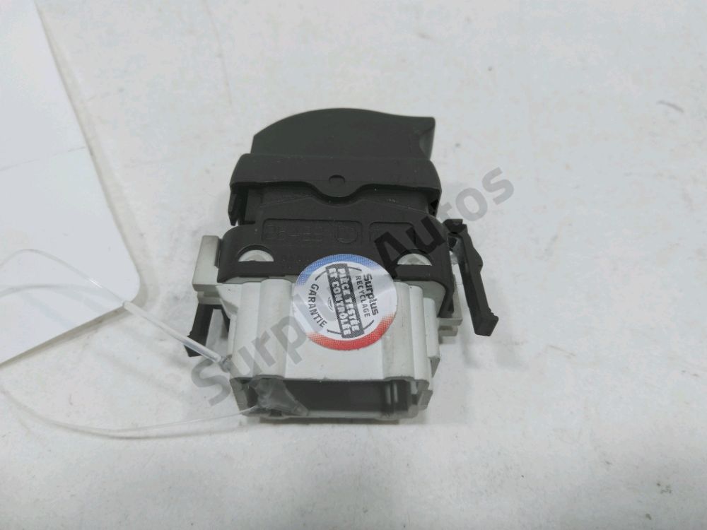 Commande lève-vitre avant droit