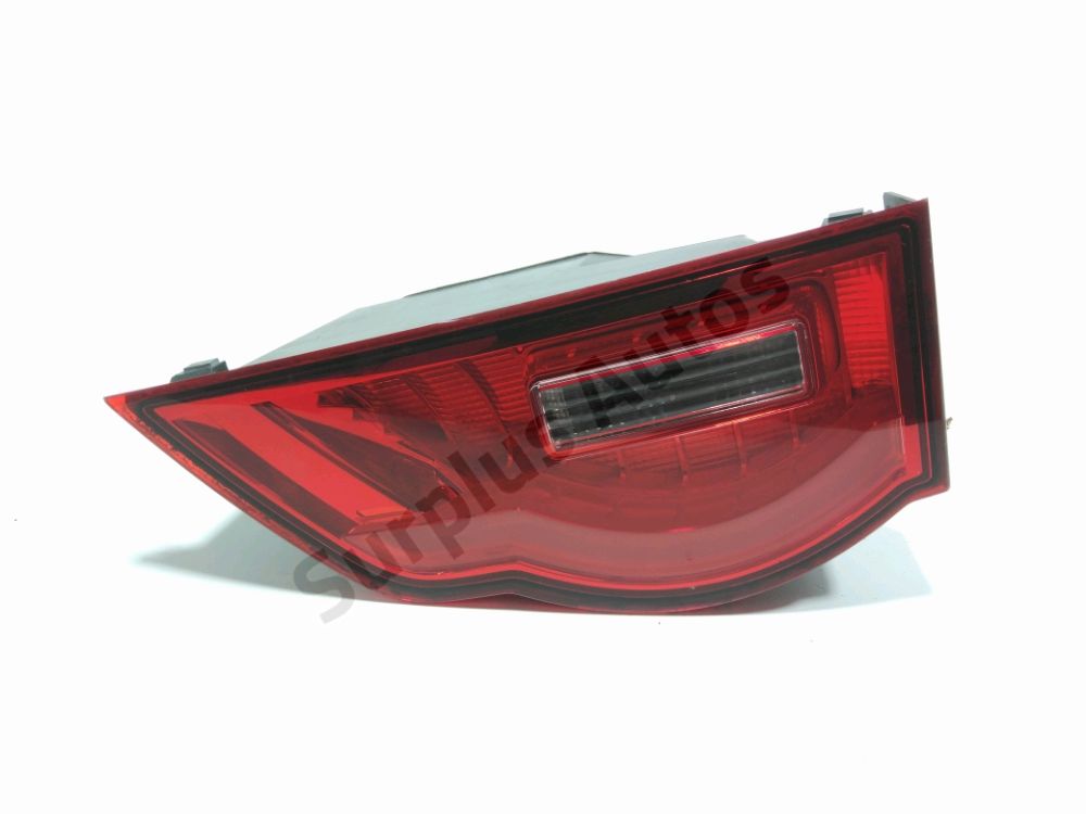 Feu arrière intérieur droit