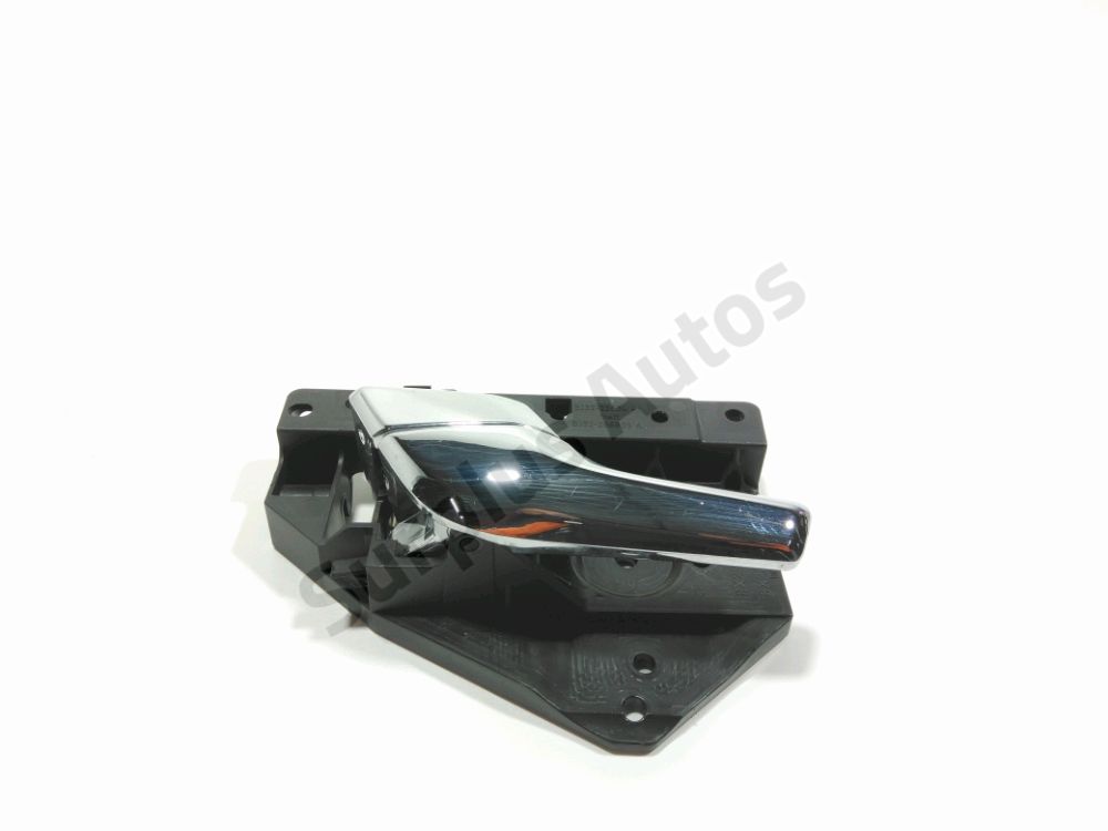 Poignee interieure porte avant gauche