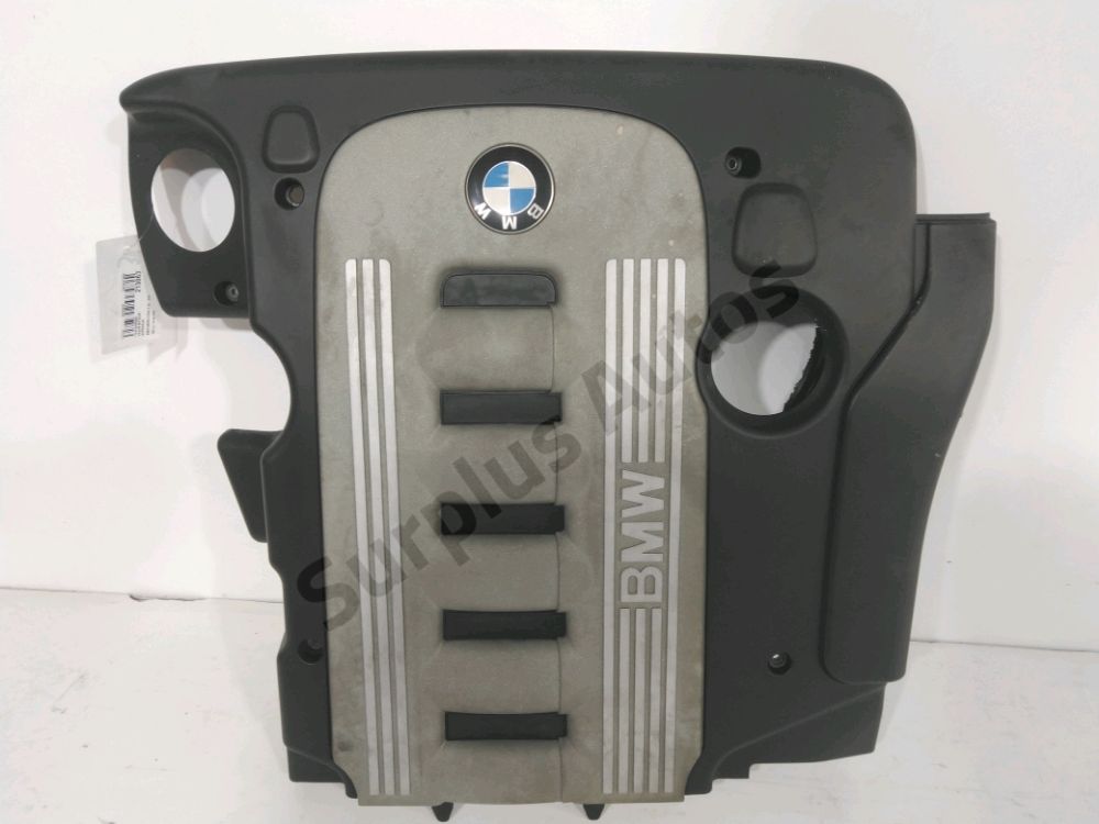 Cache moteur supérieur