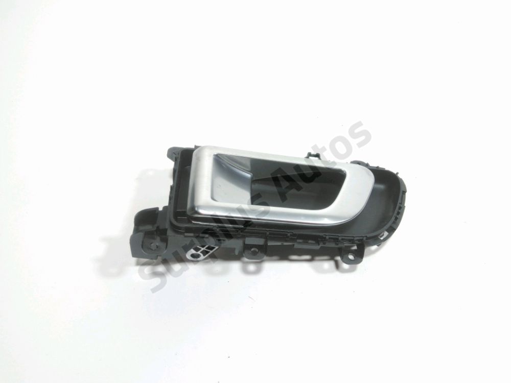 Poignee interieure porte avant gauche