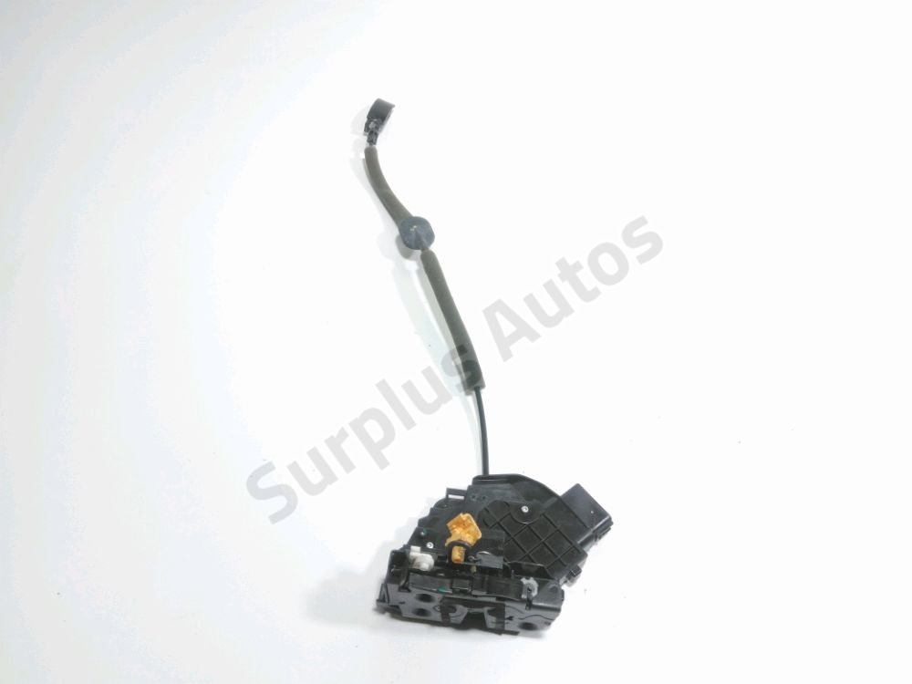 Serrure de porte avant droite