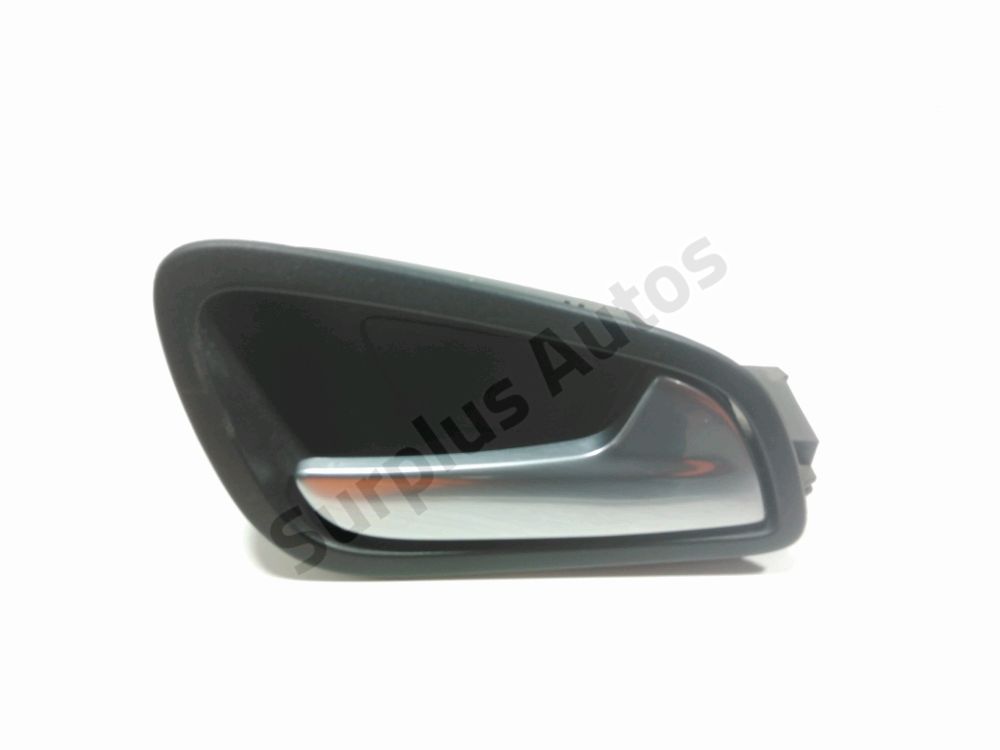 Poignee interieure porte arriere droite