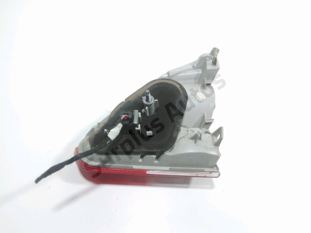 Feu arrière intérieur gauche