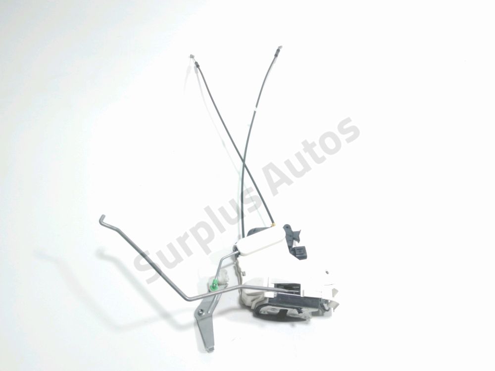 Serrure de porte avant droite