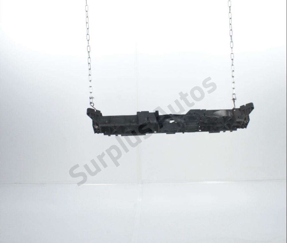 Traverse supérieure armature avant