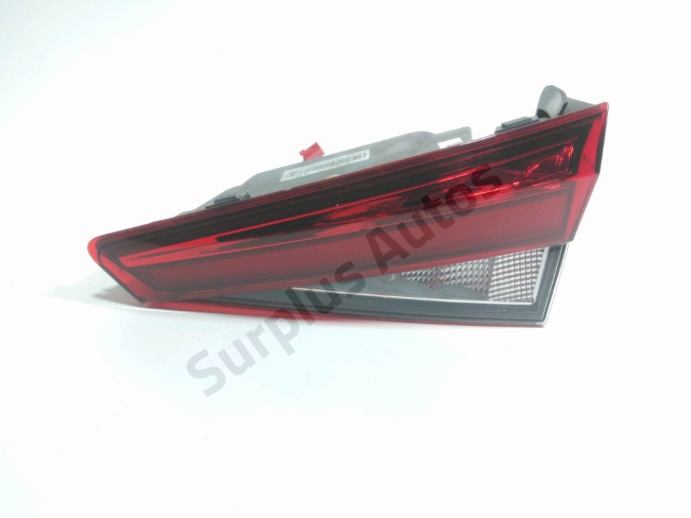 Feu arrière intérieur droit