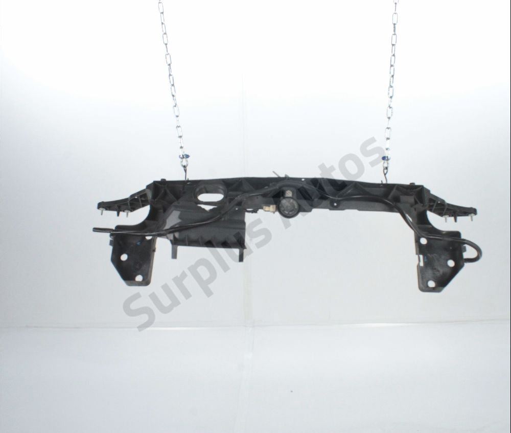 Traverse supérieure armature avant