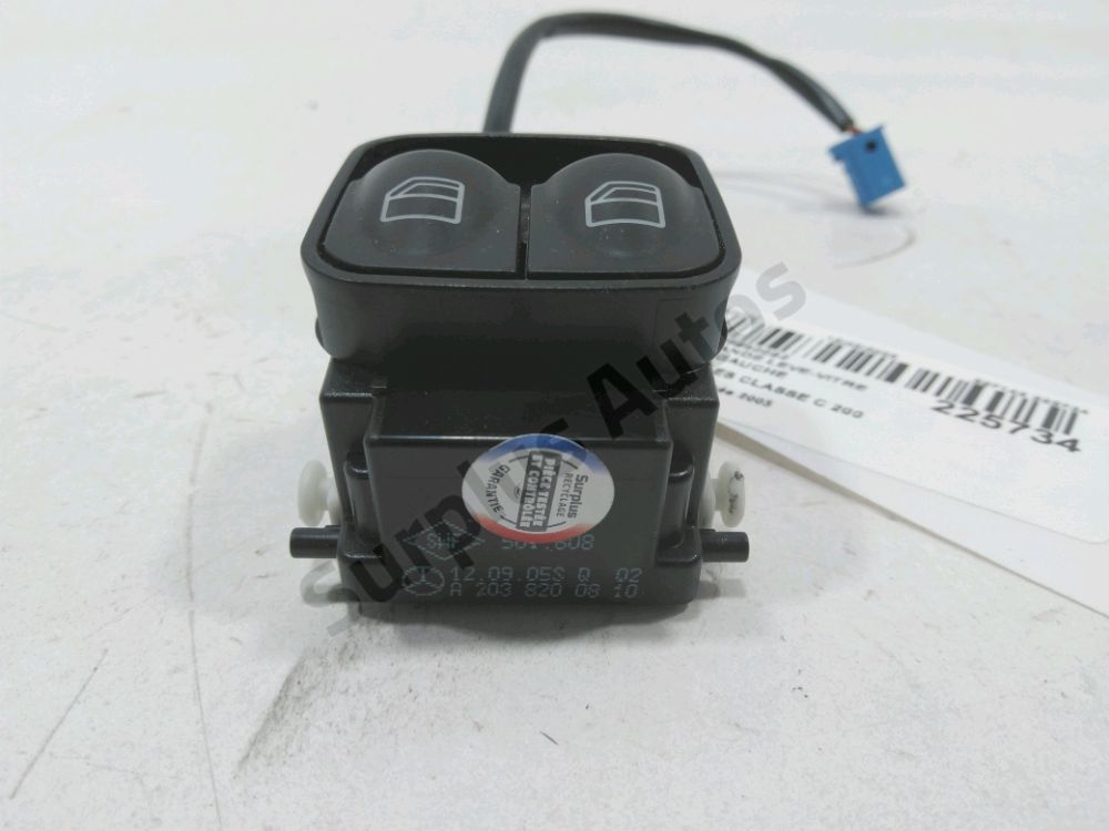 Commande lève-vitre avant gauche