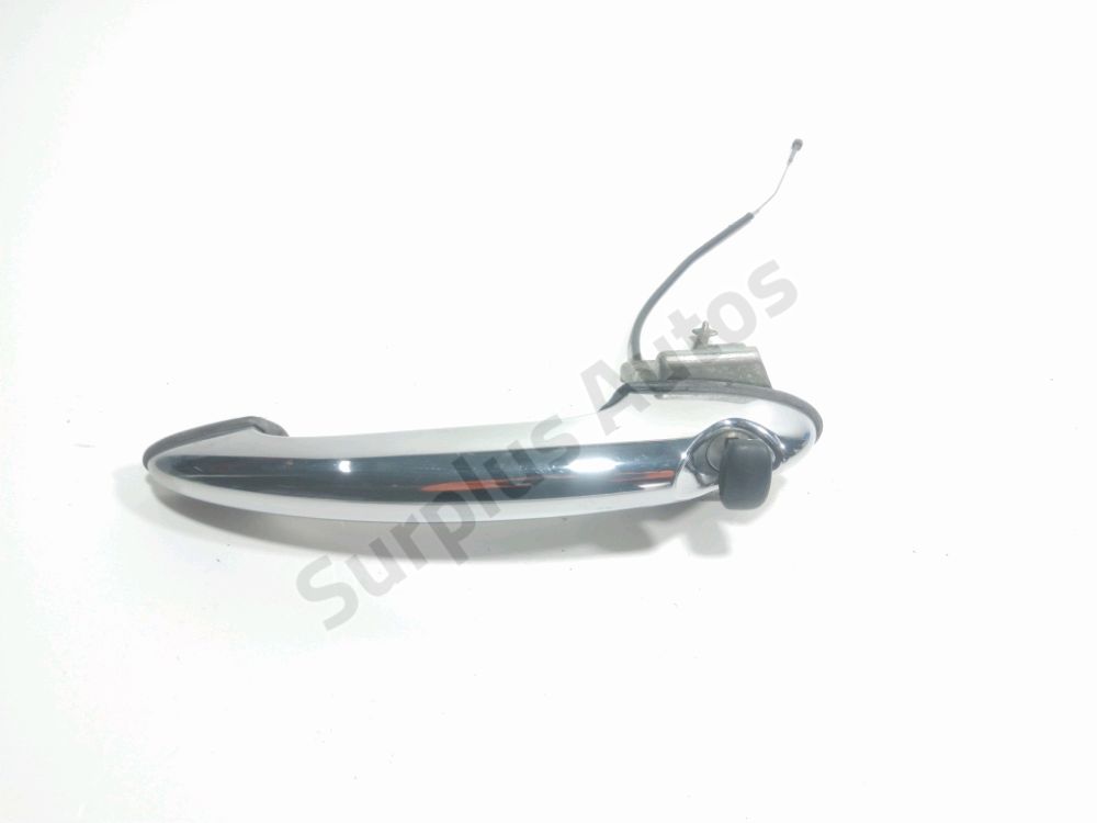 Poignee exterieure avant gauche