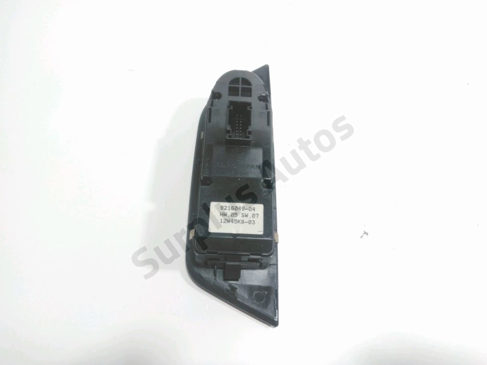 Commande lève-vitre avant gauche