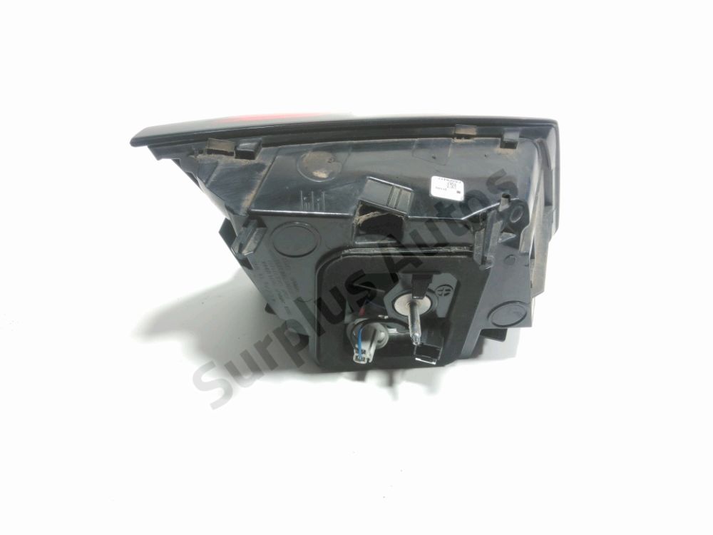 Feu arrière intérieur droit