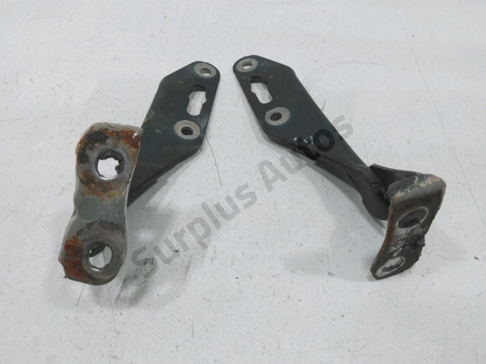 Jeu de charnières de capot