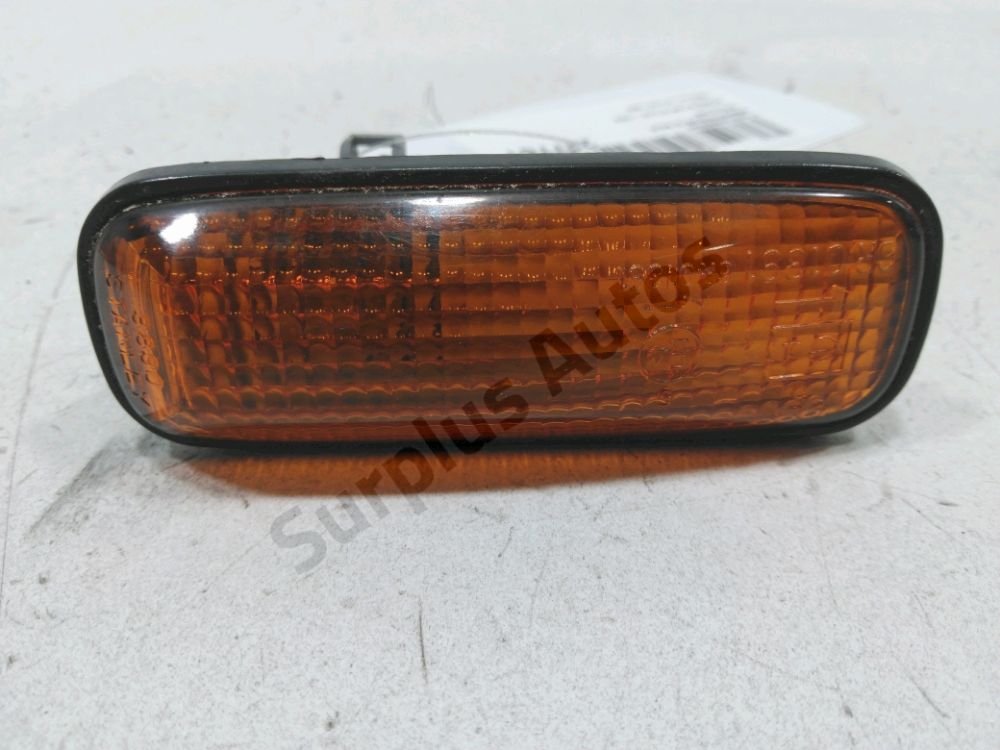 Repetiteur d'aile gauche