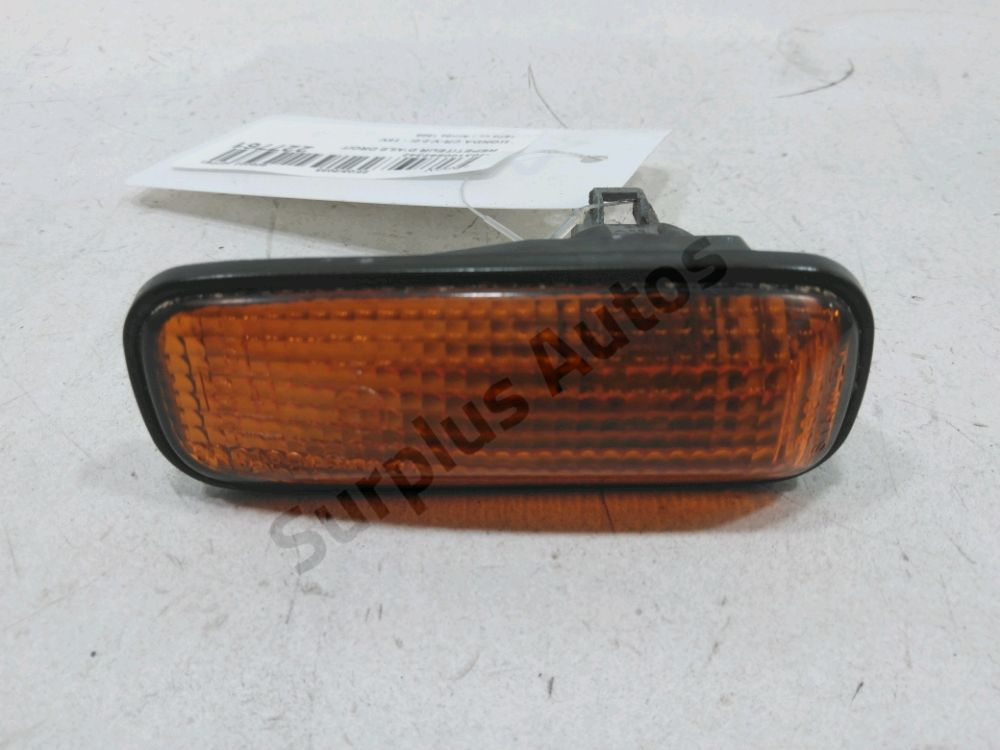 Repetiteur d'aile droit