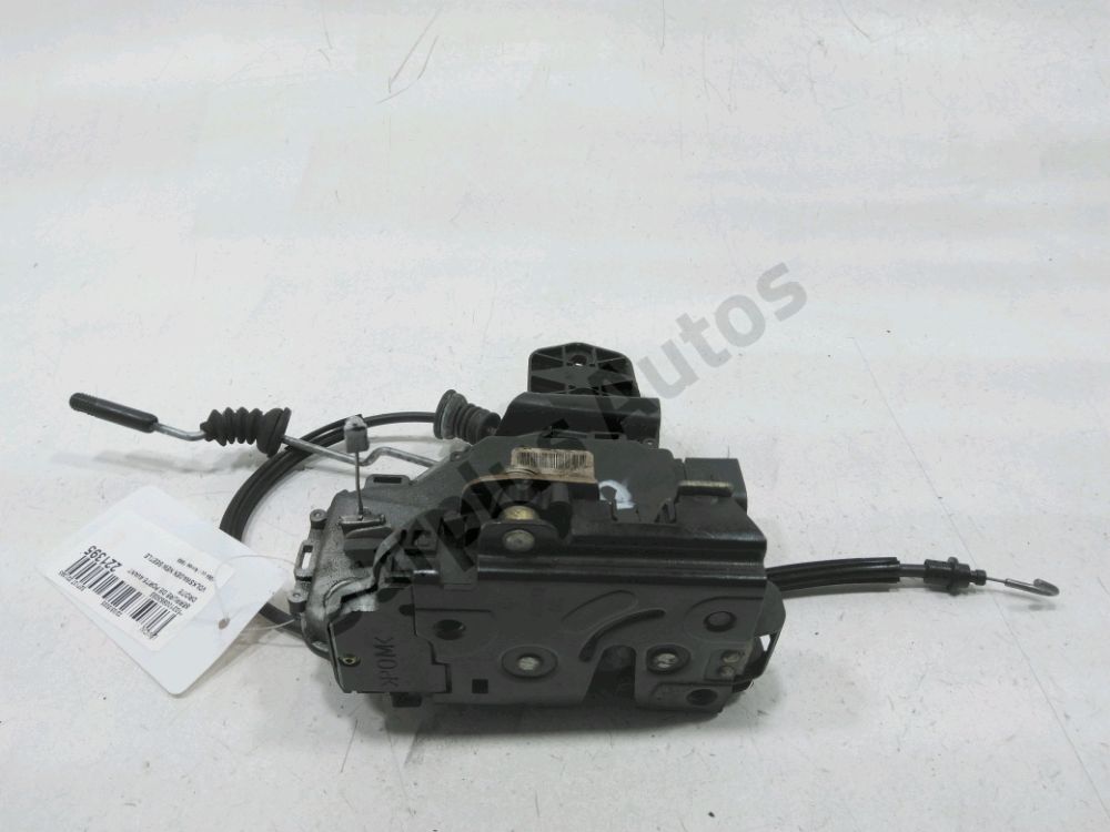 Serrure de porte avant droite