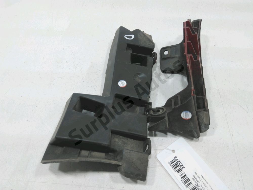 Support droit de pare-choc arrière