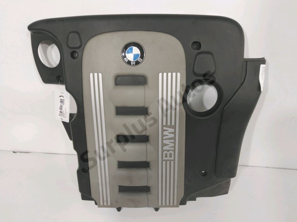 Cache moteur supérieur