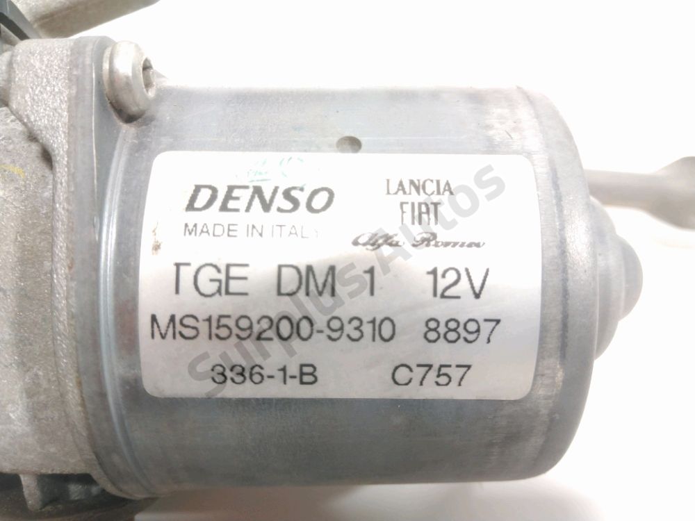 Mécanisme + moteur d'essuie glace avant