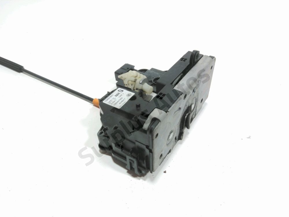 Serrure de porte avant gauche