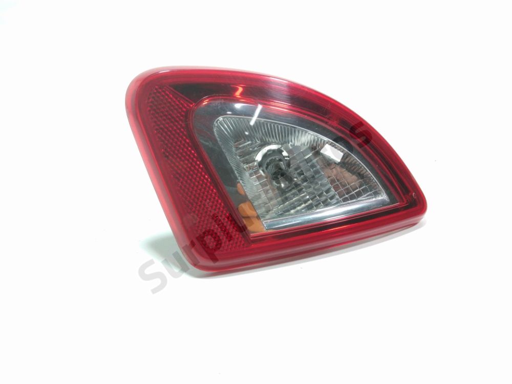 Feu arrière intérieur droit