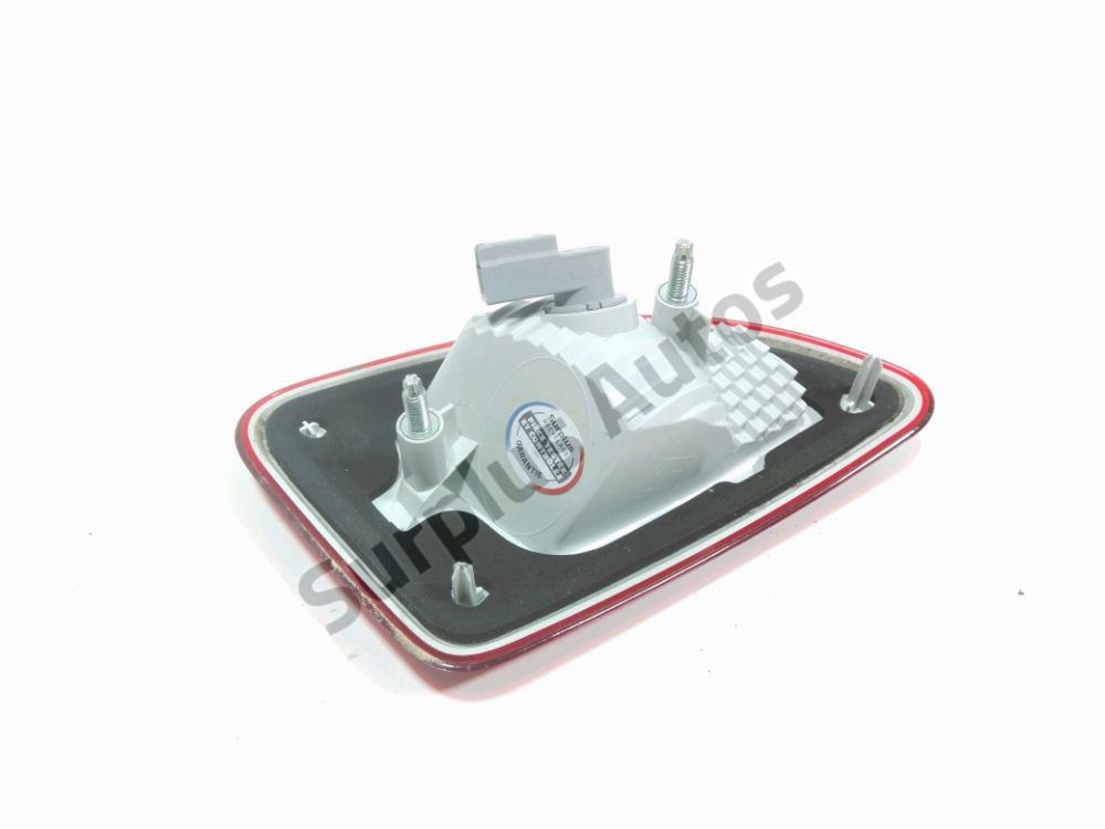 Feu arrière intérieur gauche