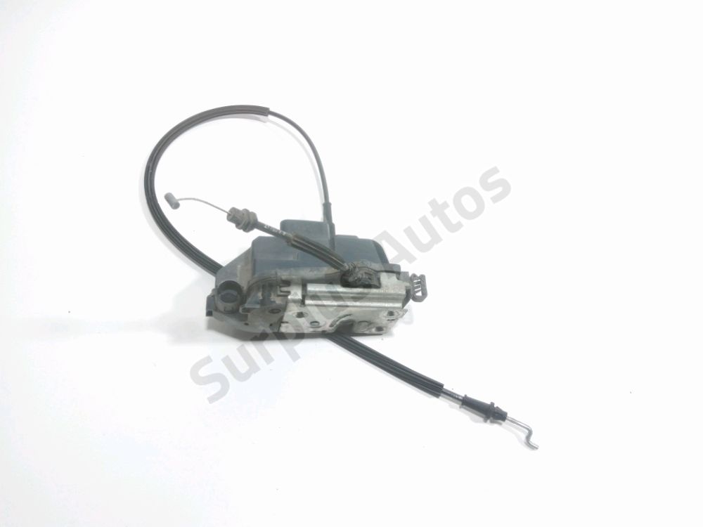 Serrure de porte avant droite