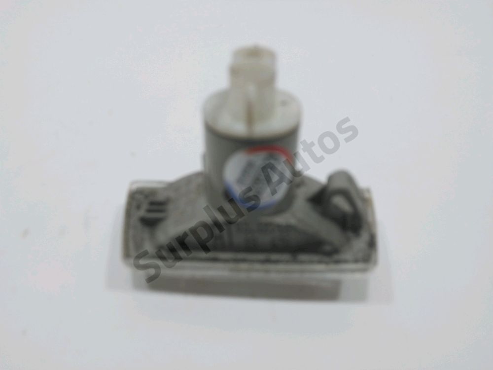 Répétiteur d'aile droit