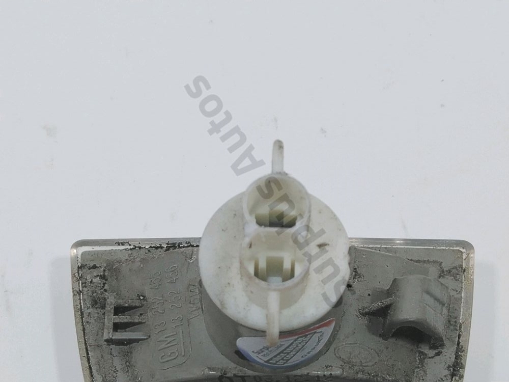 Répétiteur d'aile droit