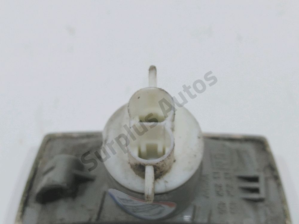 Répétiteur d'aile gauche