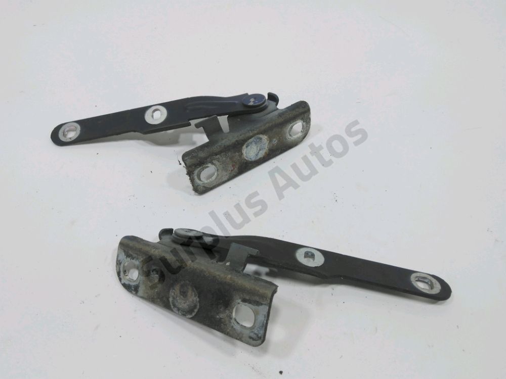 Jeu de charnières de capot